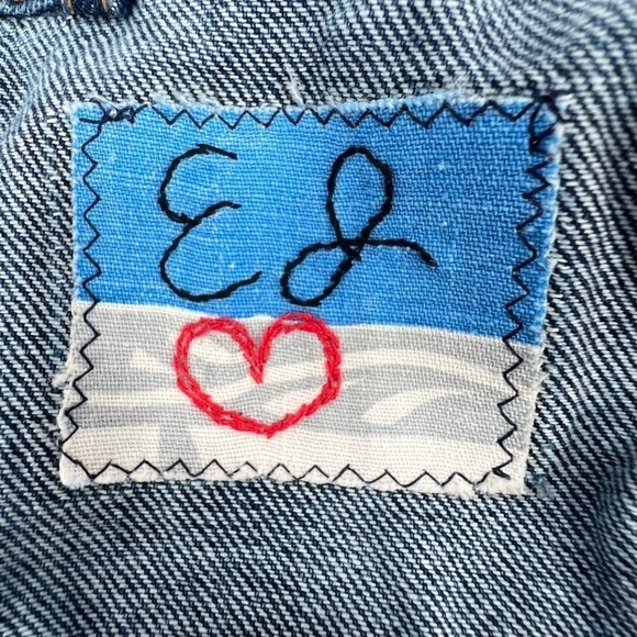 Levi’s Embellished Jean Jacket Size Small Women’s - Picture 4 of 6